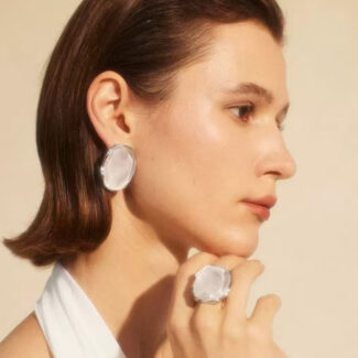 ellipsis collection： luna oval stone ring